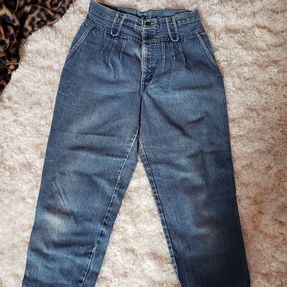 Vintage Pleated Mom Jeans